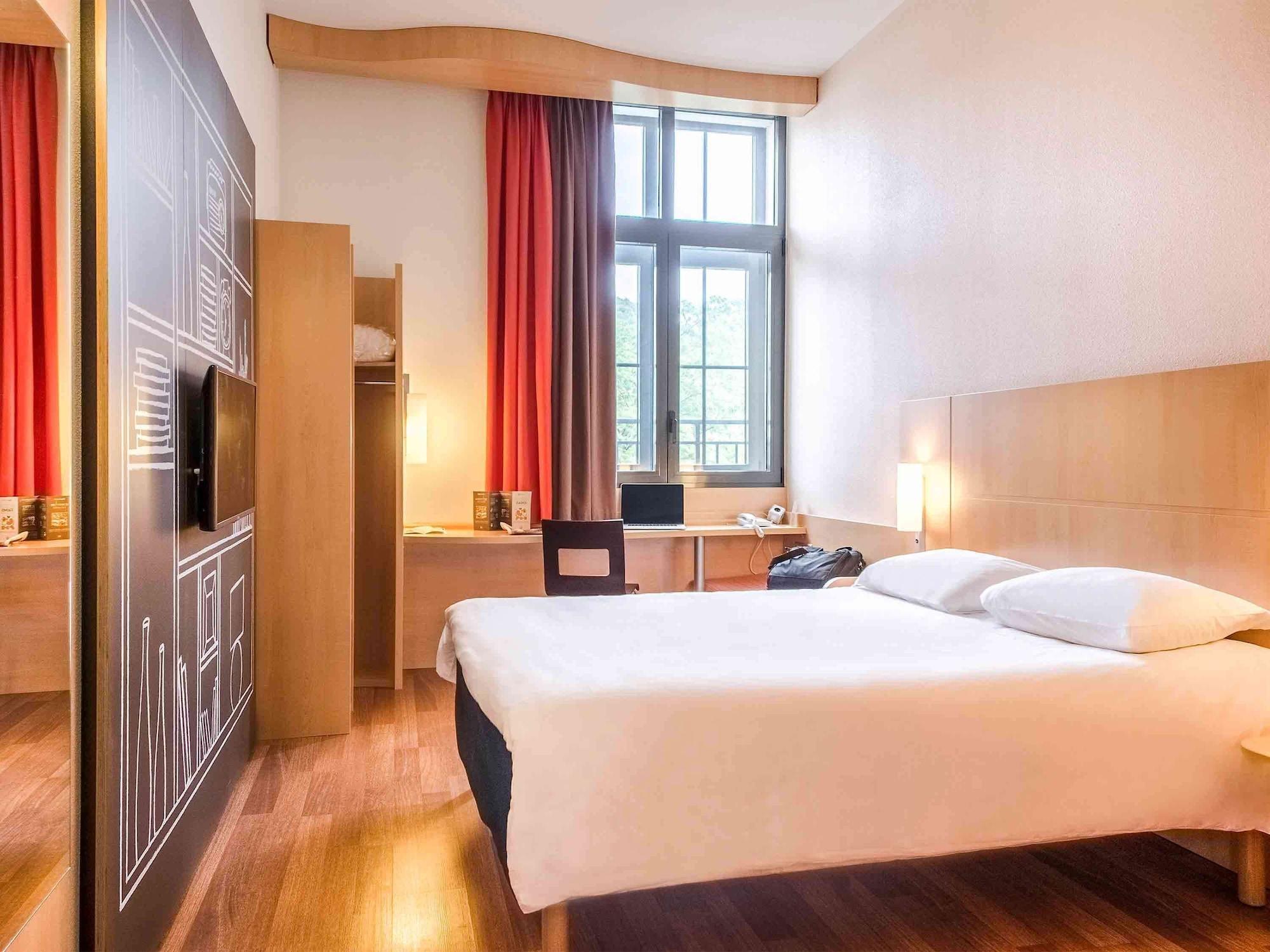 Hotel Ibis Sarlat Centre Exteriér fotografie
